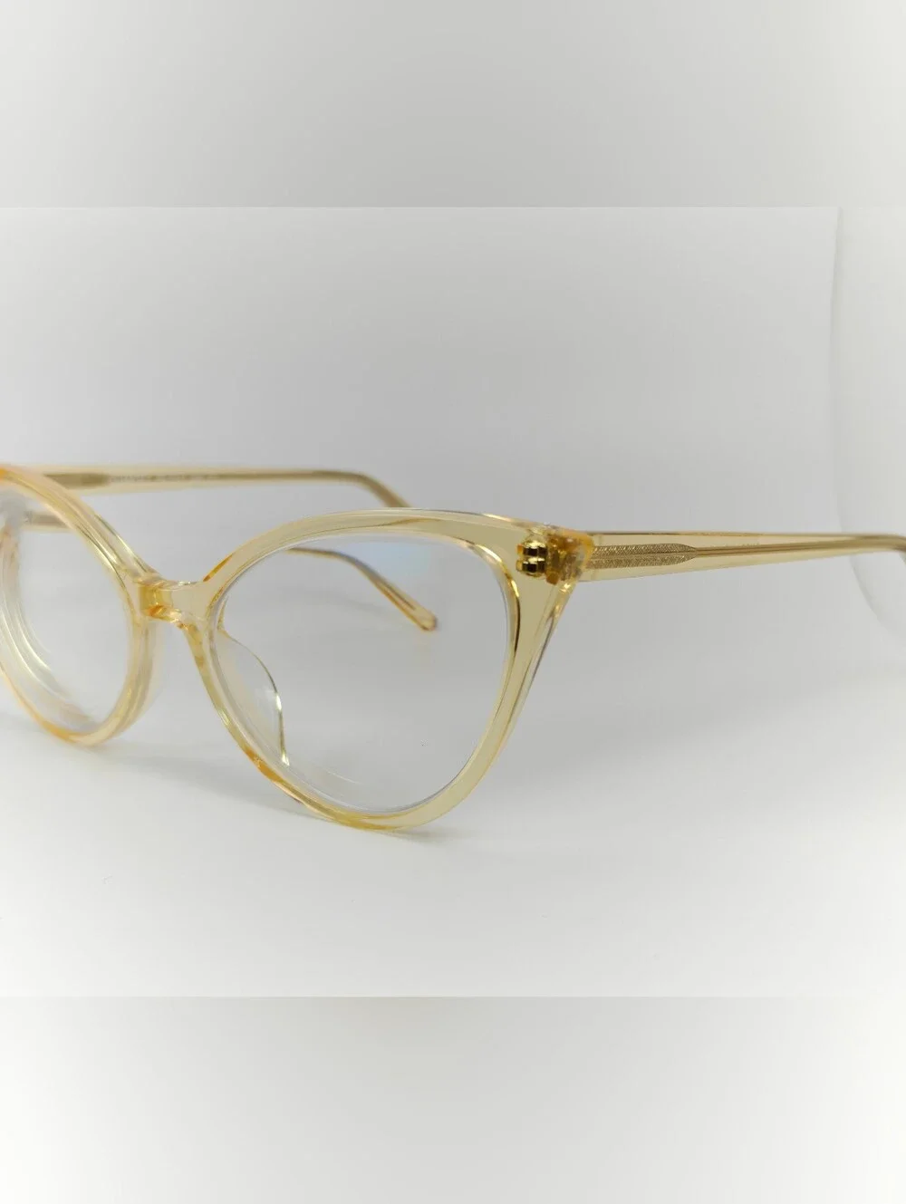 Quartet. Clear Yellow Cat-Eye Women's Fashion Glasses.